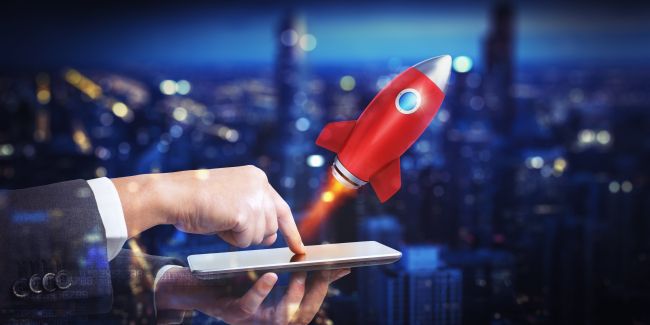 Hannd mobile phone and the rocket in digital environment